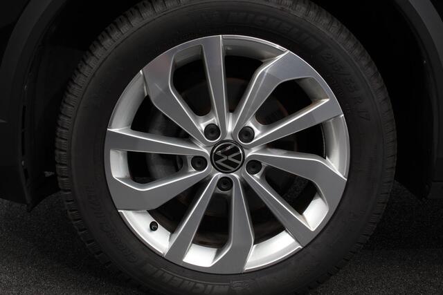 Volkswagen T-Roc 1.5 TSI 150pk DSG Style | Navigatie | Climate Control | Parkeer sensoren | Adaptive Cruise Control | Led | Dab