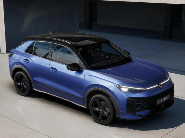 Volkswagen T-Roc R-Line First Edition 1.5 eTSI 110 kW / 150 PK SUV | Panoramaschuif-kanteldak | Assistance Pakket | Trekhaak | Black Style Pakket | Koplampverlichting matrix-led (IQ.LIGHT) | Elek. achterklep | Zwart dak