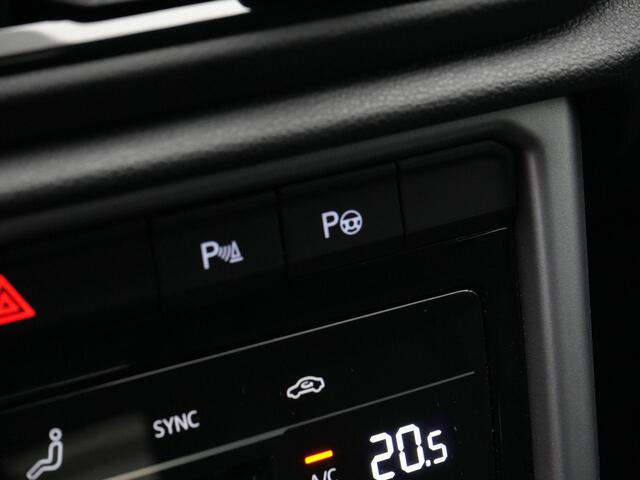 Volkswagen T-Roc 1.0 TSI 115 pk Life Edition | LED koplampen | Achteruitrijcamera | Carplay | Navigatie | Park Assist | Side Assist | 17 inch