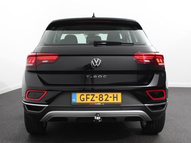 Volkswagen T-Roc 1.5 TSI 150pk DSG Style Plus | Navigatie | Apple Carplay/Android Auto | Parkeersensoren | Camera | Adaptive Cruise Control | Blind Spot Assist | Stoel- en stuurverwarming | Elektrische achterklep | Ledverlichting | Climate Control