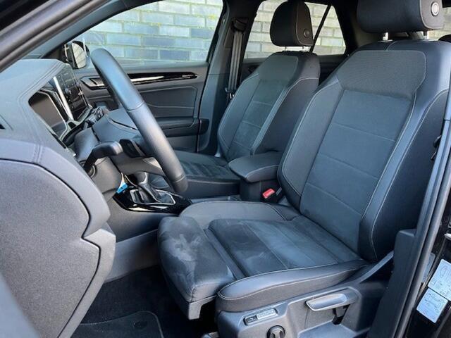 Volkswagen T-Roc 1.5 TSi DSG R-LINE - AFN. TREKH. - CAMERA - IQ