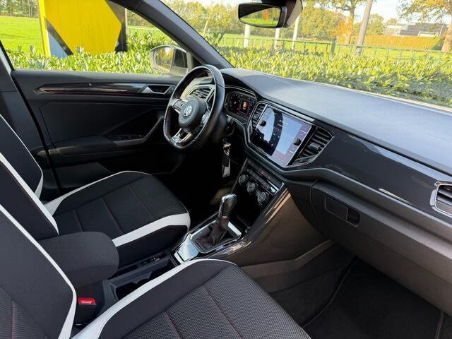 Volkswagen T-Roc 1.5 TSI DSG7 Sport ACC / Virtual / Carplay
