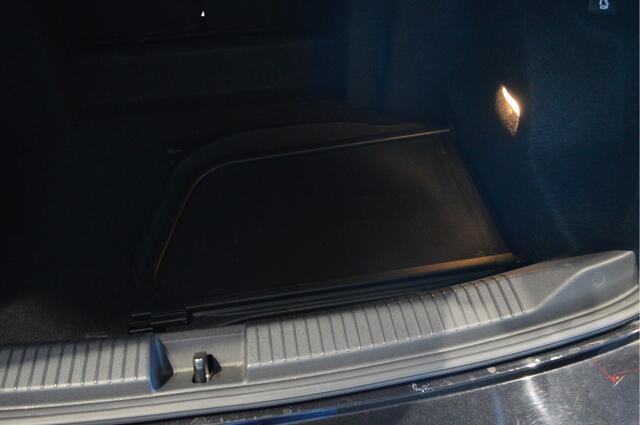 Volkswagen T-Roc Cabrio 1.5 TSI 3X R-LINE Black Style Beats camera trekhaak 19 inch !!