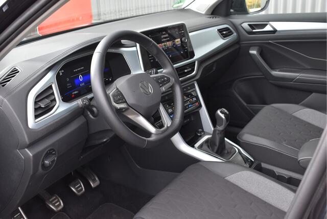 Volkswagen T-Roc 1.0 TSI Edition Adaptive cruise, Carplay, Stoelverwarming, Navi,