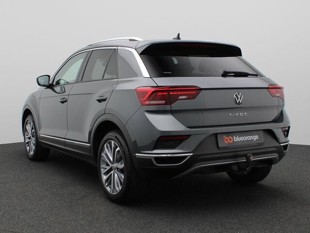 Volkswagen T-Roc 1.5 TSI Sport 150PK DSG Achteruitrijcamera, Alarm, Trekhaak, Virtual Cockpit, Elektr. Achterklep, 18" LM Velgen, Stoelverwarming, Navi, Adaptieve Cruise Controle