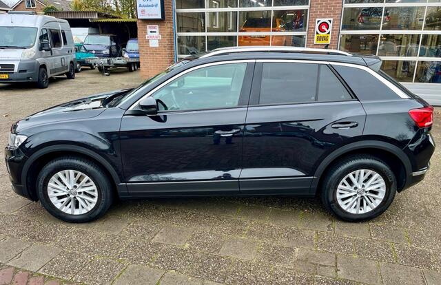 Volkswagen T-Roc 1.5 TSI STYLE NL AUTO NAP LOGISCH 150PK