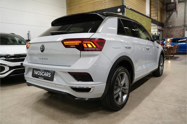 Volkswagen T-Roc 1.5 TSI 3x R-Line DSG * Pano - Virtual - Trekhaak - Camera - ACC - App *