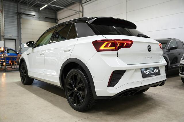 Volkswagen T-Roc 1.5 TSI R-Line * Pano - Trekhaak - IQ Light - Keyless - Beats - Camera - ACC *
