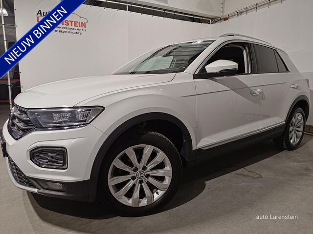 Volkswagen T-Roc 1.5 TSI 150pk Sport Carplay / Elektr.A.Klep / A.Cam./ Afn.Trekhaak / Adapt.Cruise C.