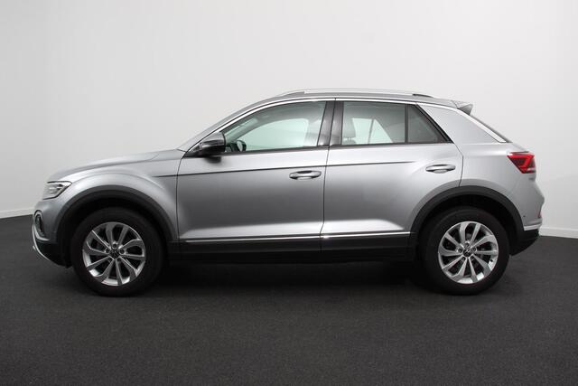 Volkswagen T-Roc 1.5 TSI 150pk DSG Style | Navigatie | Apple Carplay/Android Auto | Parkeersensoren | Camera | Adaptive Cruise Control | Blind Spot Assist | Park Assist | Stoel- en stuurverwarming | Elektrische achterklep | LED-koplampen