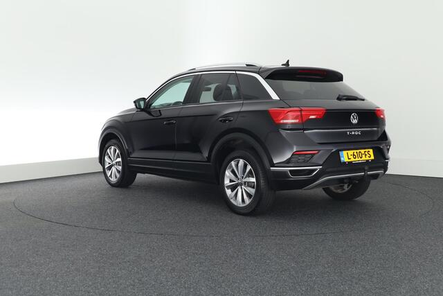 Volkswagen T-Roc 1.5 TSI 150pk DSG Style Trekhaak Camera Stoelverwarming Led Navigatie