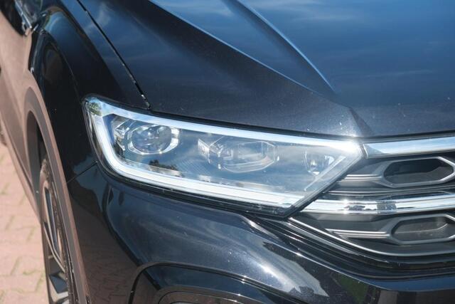 Volkswagen T-Roc 1.5 TSi 150pk DSG R-Line Black Edition | Black Style | App Connect | Panoramadak | Camera | Keyless | Elektrische Achterklep | Matrix LED | Winter Pakket