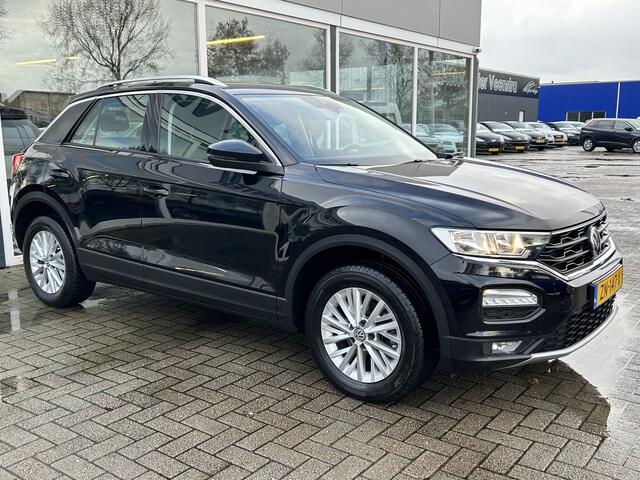 Volkswagen T-Roc 1.6 TDI Style 50% deal 9.475,- ACTIE Trekhaak / Airco / Cruise / Telefoon