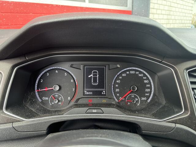 Volkswagen T-Roc 1.0 TSI Style CAMERA / ACC / PDC / BLUETOOTH / AIRCO / NL-AUTO