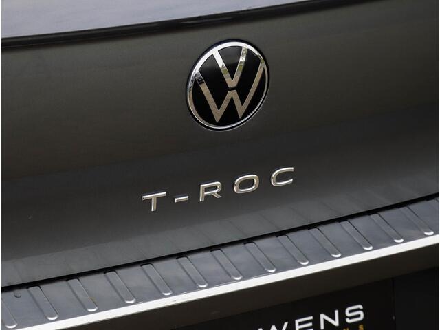 Volkswagen T-Roc 1.5 TSI Sport 150pk Panoramadak Trekhaak