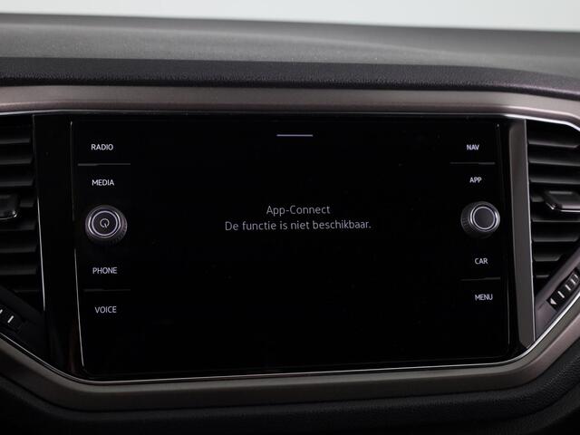 Volkswagen T-Roc 1.0 TSI Style 110 pk | Autom. airco | Adaptieve cruise control | Parkeersensoren |