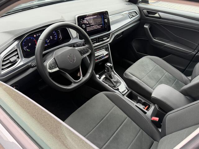 Volkswagen T-Roc 1.5 TSI 150pk DSG Style | Dode hoek | Camera | Keyless | Elek. Achterklep | Rijklaar incl. garantie