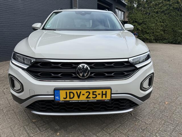 Volkswagen T-Roc 1.5 TSI 1e eigen 150pk Ascot grijs (krijt kleur)