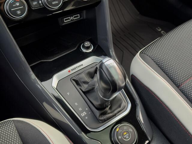 Volkswagen T-Roc 2.0 TSI AUT7 4MOTION SPORT 191PK PANODAK NAVI DIGI-DASH APPLE-CARPLAY PARKPILOT LED LMV PDC