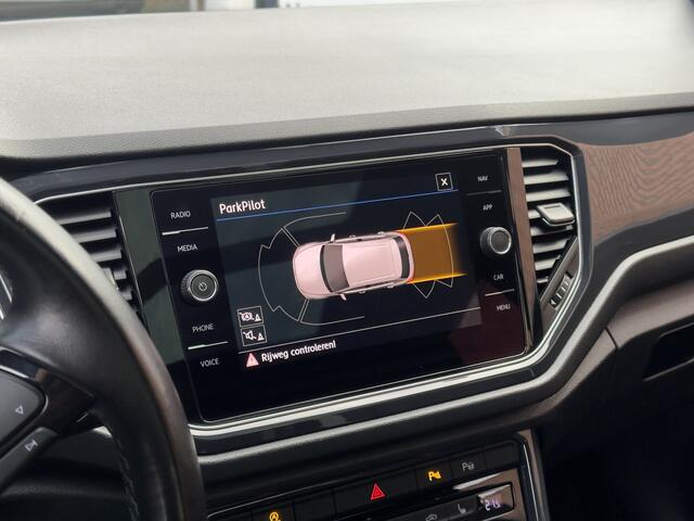 Volkswagen T-Roc 2.0 TSI AUT7 4MOTION SPORT 191PK PANODAK NAVI DIGI-DASH APPLE-CARPLAY PARKPILOT LED LMV PDC