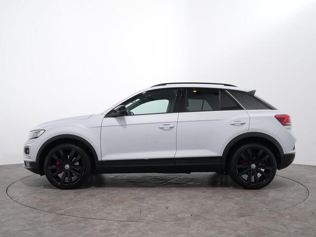 Volkswagen T-Roc 1.5 TSI 150PK STYLE BLACK PACK DSG | Navi | Camera | 19 inch | Zeer Mooi!