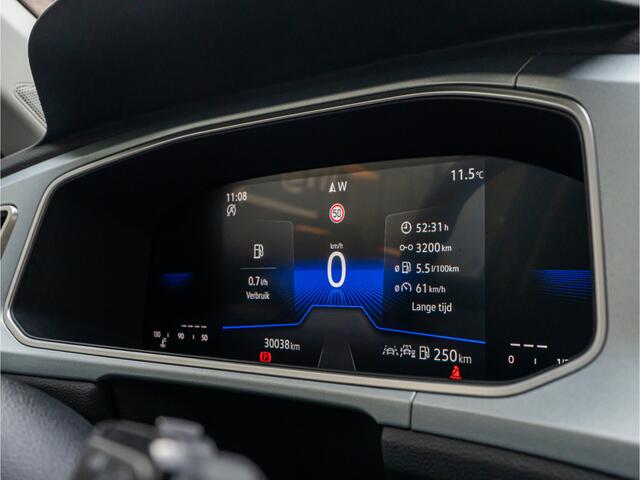 Volkswagen T-Roc 1.0 TSI Life Edition GOAL FULL LED STOELVERW VIRTUAL DASH PRIVACY GLASS ADAP CRUISE