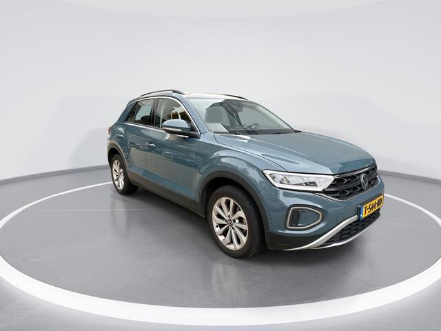 Volkswagen T-Roc 1.5 TSI 150pk DSG Life · Camera · Apple/Android Car Play · ACC · Navigatie · Elek. Inklapbare Spiegels · Garantie t/m 24-07-2027 of 100.000km