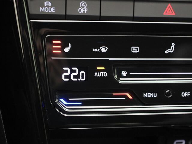 Volkswagen T-Roc 1.5eTsi/150PK R-Line Black Style DSG · Panoramadak · Apple/Android · Camera + Parkeersensoren · Garantie tot december 2026