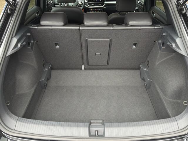 Volkswagen T-Roc 1.5 TSI DSG R-LINE CAMERA/ACC/CARPLAY/STOELVERW