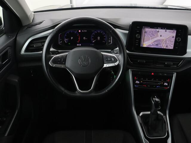 Volkswagen T-Roc 1.5 TSI Life Business | Stoelverwarming | Camera | Virtual Cockpit | Carplay | Full LED | Adaptive cruise | Navigatie | Park Assist | Climate control | DAB | Bluetooth