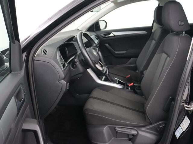 Volkswagen T-Roc 1.5 TSI Life Business | Stoelverwarming | Camera | Virtual Cockpit | Carplay | Full LED | Adaptive cruise | Navigatie | Park Assist | Climate control | DAB | Bluetooth