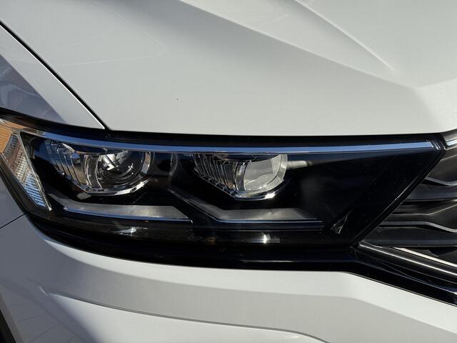 Volkswagen T-Roc 1.5 TSI Sport,19Inc,Cam,Cruise,Carpl,Led,Virtual