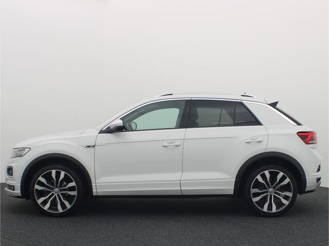 Volkswagen T-Roc 1.5 TSI Sport Business R-LINE AUTOMAAT / PANORAMADAK / SFEER / KEYLESS / STOELVERW / FULL LED / CAMERA / CARPLAY / NL-AUTO