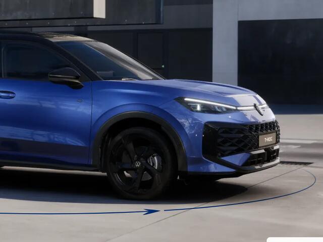 Volkswagen T-Roc 1.5 eTsi R-Line First Edition 150 pk 7 versn. DSG · Achteruitrijcamera · Electrische achterklep · Trekhaak ·