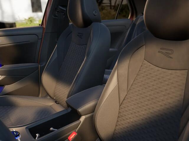 Volkswagen T-Roc R-Line First Edition 1.5 eTSI 150 PK 7 versn. DSG · Assistance Pakket · Black Style Pakket · Multimedia Pakket · Panoramaschuif-kanteldak ·