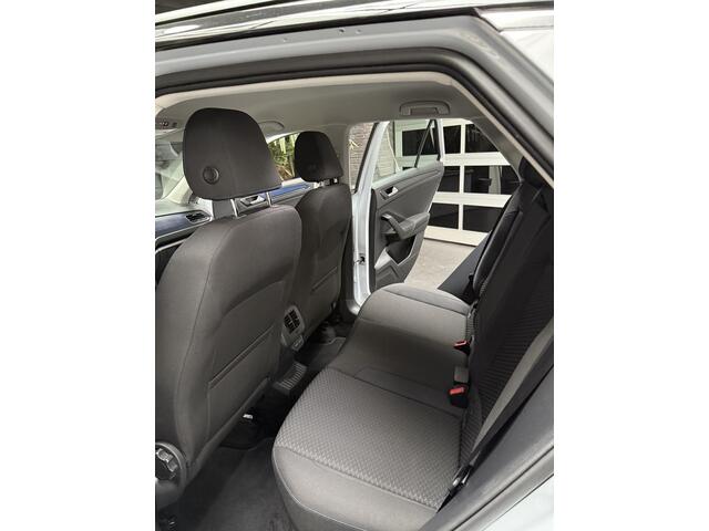 Volkswagen T-Roc 1.0 TSI Style Business