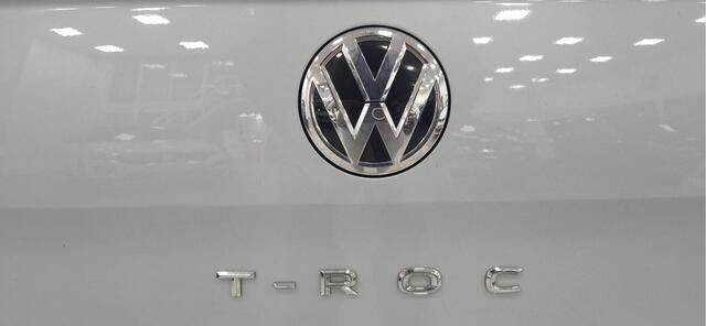 Volkswagen T-Roc 1.5 TSI 150pk R-LINE | PANO | ADAPTIVE-CC |