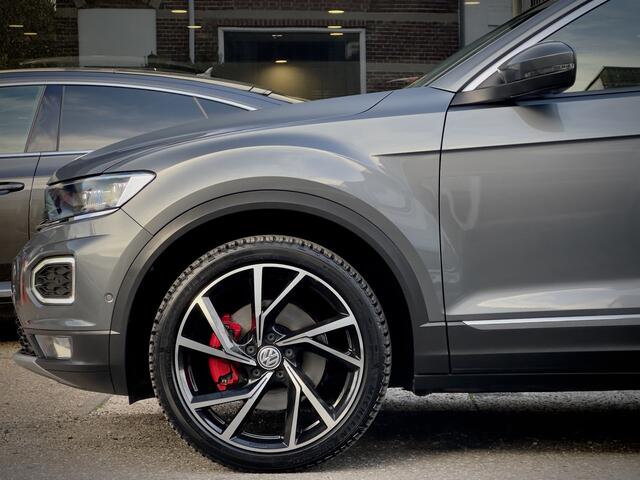 Volkswagen T-Roc 2.0 TSI ACTIE! BETAAL NU 50% 12450 DE REST IN 2JR RENTEVRIJ FINANCIEREN
