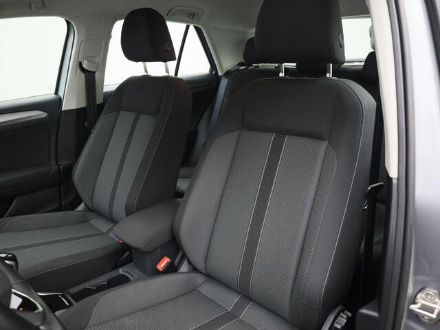 Volkswagen T-Roc 1.0TSI/110PK Life Business · Navigatie · Apple/Android · Stoelverwarming · Garantie tot april 2027 of 100000km.