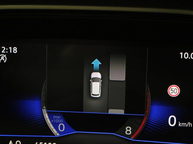 Volkswagen T-Roc 1.0TSI/110PK Life Business · Navigatie · Apple/Android · Stoelverwarming · Garantie tot april 2027 of 100000km.