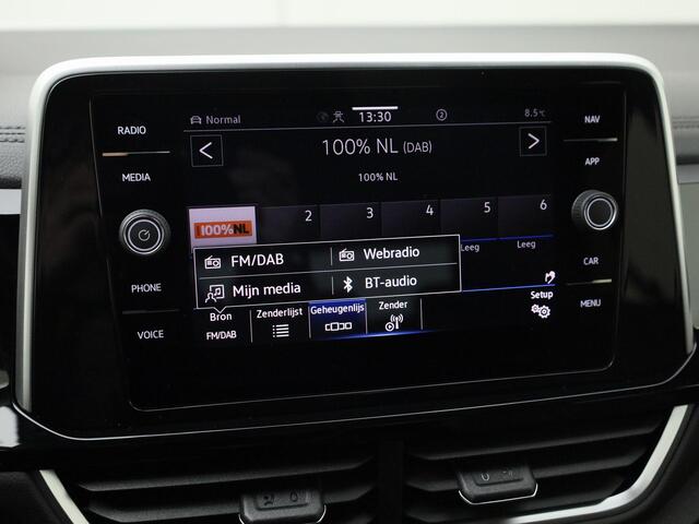 Volkswagen T-Roc 1.5TSI/150PK R-Line DSG · Apple/Android · Camera + Parkeersensoren · Stoelverwarming · Garantie tot maart 2027