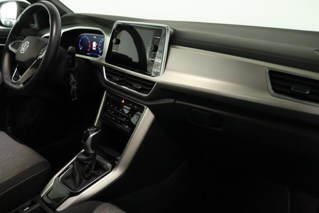 Volkswagen T-Roc 1.5 TSI Move / IQ-LED / Travelassist / CarPlay / Camera