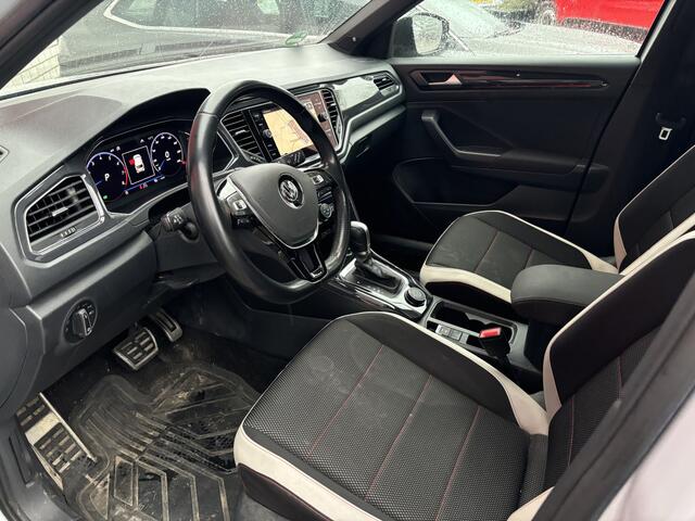Volkswagen T-Roc 2.0 TSI 4Motion Sport AUTOMAAT / PANORAMADAK / CAMERA / CARPLAY / ACC / DAB+ / STOELVERW / NL-AUTO