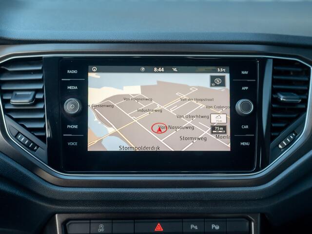 Volkswagen T-Roc 1.5 TSI 150Pk DSG Sport | Camera | Trekhaak afnb. | Leder | Stoelverw. | Side Assist | Prijs Rijklaar!!