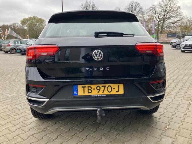 Volkswagen T-Roc 1.5 TSI (150pk) Style | Trekhaak | Camera | PDC v/a | Adap crui