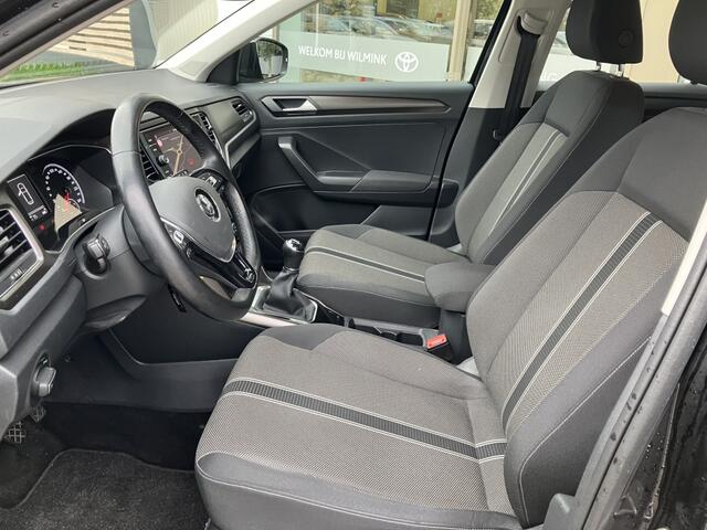 Volkswagen T-Roc 1.5 TSI (150pk) Style | Trekhaak | Camera | PDC v/a | Adap crui