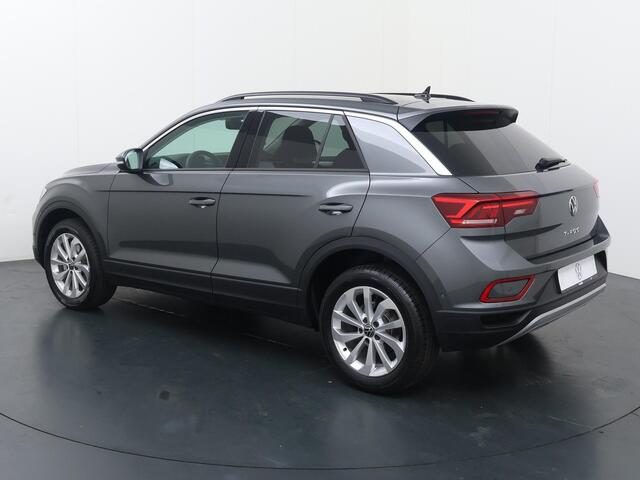 Volkswagen T-Roc 1.5 TSI Life Edition | 150 PK | Automaat | Multifunctioneel stuurwiel | Cruisecontrol | Achteruitrij camera |