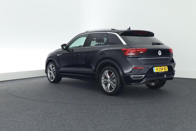 Volkswagen T-Roc 1.5 TSI 150pk DSG R-Line Sport Trekhaak Camera Keyless Led Virtual Cockpit Navigatie