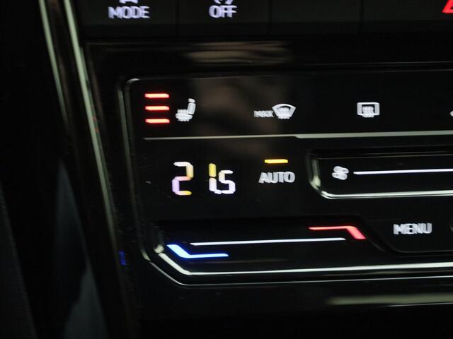 Volkswagen T-Roc 1.5TSI/150PK R-Line Black Style DSG · Navigatie · Apple/Android · Camera + Parkeersensoren · Garantie tot januari 2027