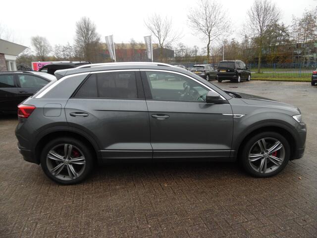 Volkswagen T-Roc 1.5 TSI Sport Business R line